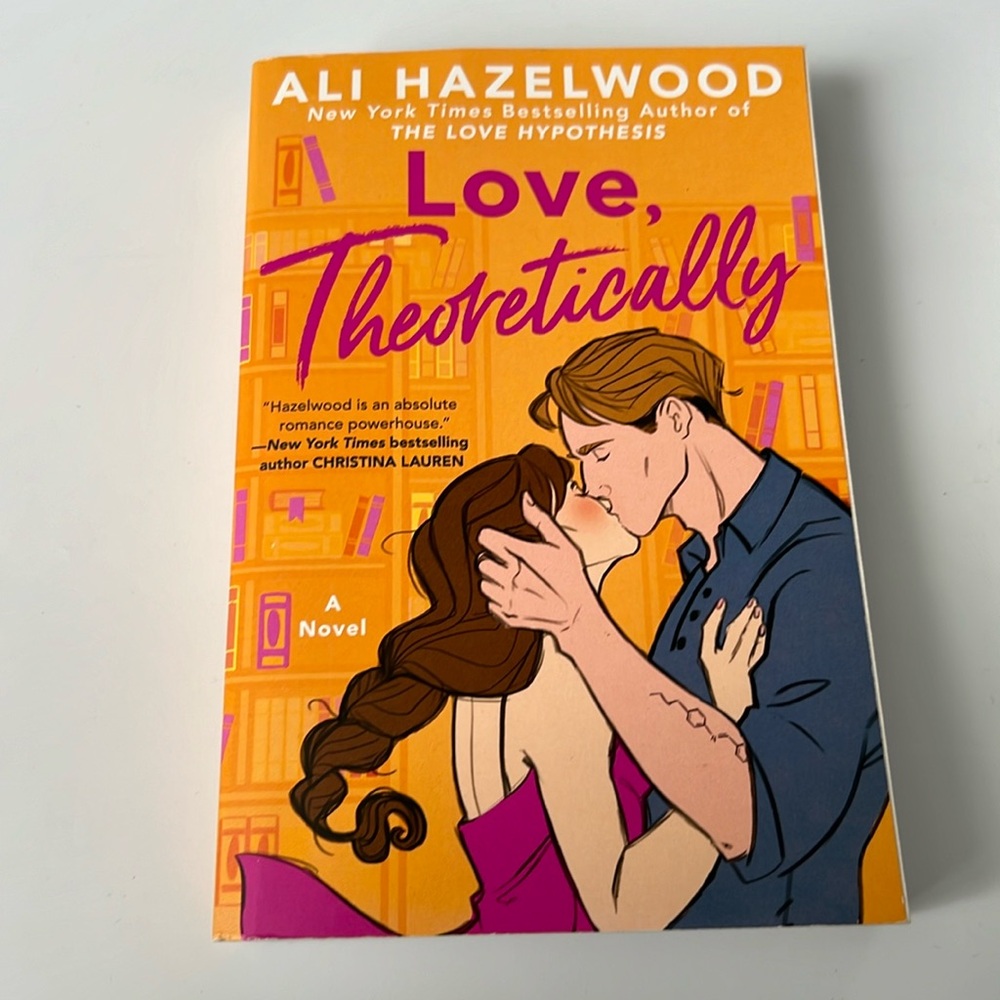 Love, Theoretically by Ali Hazelwood 💜
